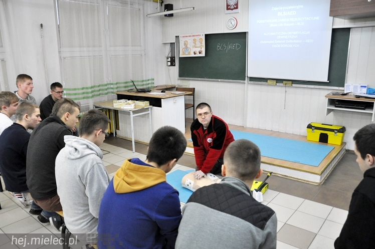 Zimowa Szkoła Pierwszej Pomocy w ZST nie ustaje w działaniu