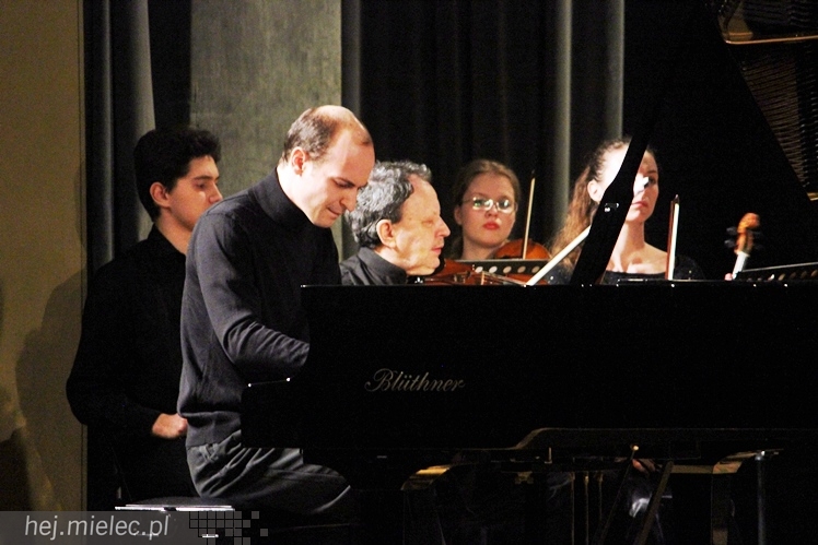 Bach klasycznie i na jazzowo w ramach IX Forum Pianistycznego