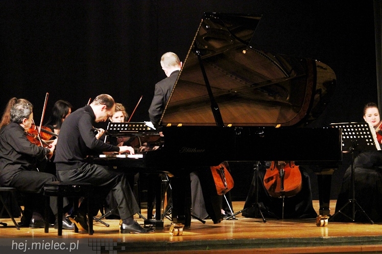 Bach klasycznie i na jazzowo w ramach IX Forum Pianistycznego