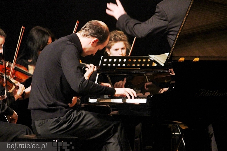 Bach klasycznie i na jazzowo w ramach IX Forum Pianistycznego