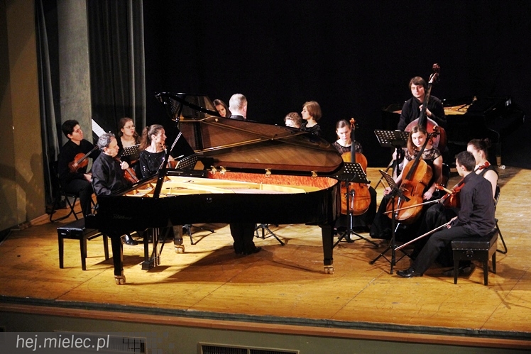 Bach klasycznie i na jazzowo w ramach IX Forum Pianistycznego