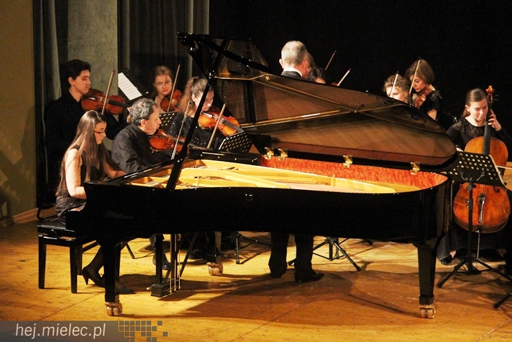 Bach klasycznie i na jazzowo w ramach IX Forum Pianistycznego