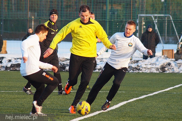 Strzelanina w sparingu Stali Mielec. Trzecioligowa Wierna rozbita