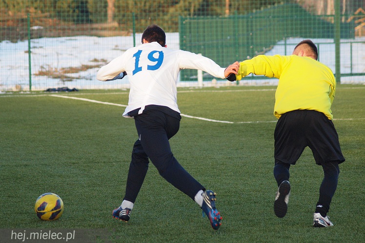 Strzelanina w sparingu Stali Mielec. Trzecioligowa Wierna rozbita