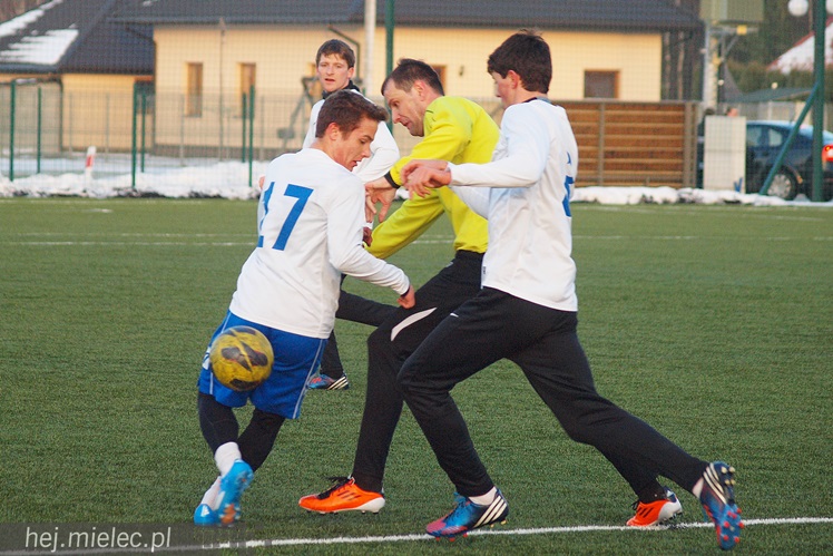 Strzelanina w sparingu Stali Mielec. Trzecioligowa Wierna rozbita