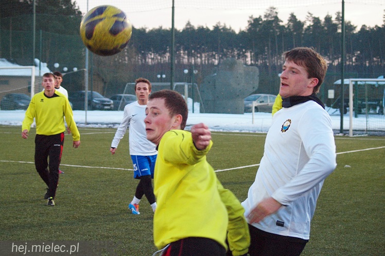 Strzelanina w sparingu Stali Mielec. Trzecioligowa Wierna rozbita