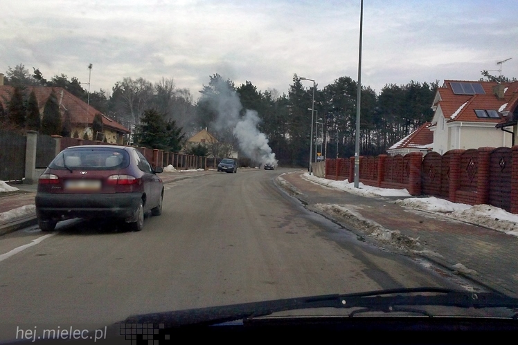 Peugeot zapalił się podczas jazdy