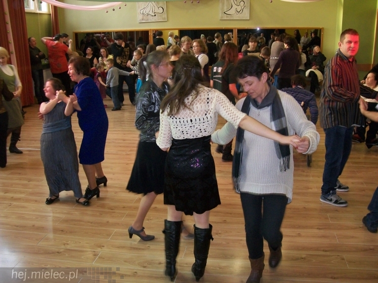 Zabawa karnawałowa dla niepełnosprawnych