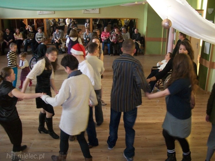 Zabawa karnawałowa dla niepełnosprawnych