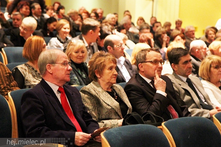 Jaroń gospodarzem operetkowego wieczoru pełnego humoru