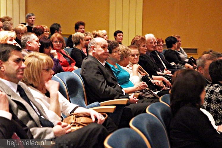 Jaroń gospodarzem operetkowego wieczoru pełnego humoru