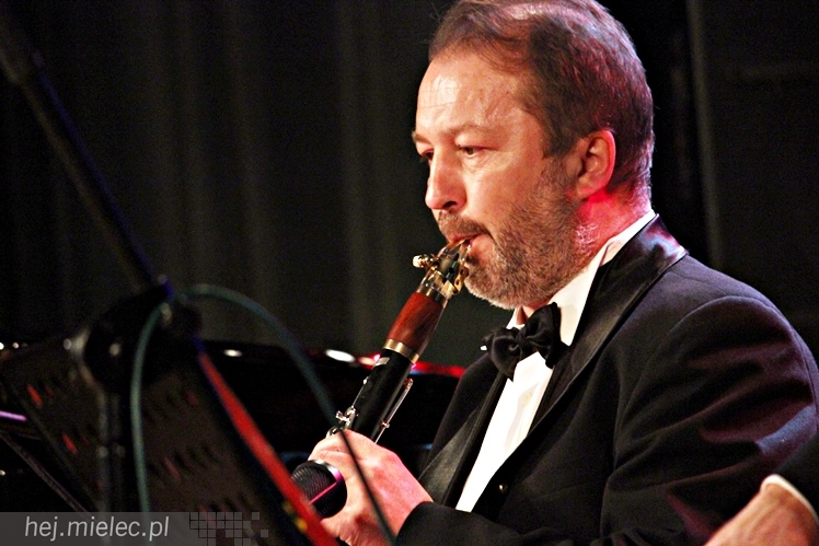 Jaroń gospodarzem operetkowego wieczoru pełnego humoru