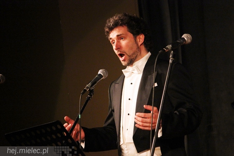 Jaroń gospodarzem operetkowego wieczoru pełnego humoru