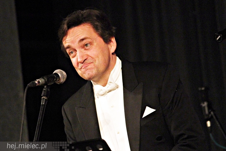 Jaroń gospodarzem operetkowego wieczoru pełnego humoru