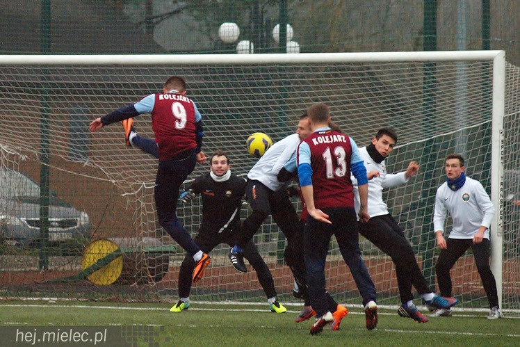 Sparingowa porażka FKS Stali Mielec. Pierwszoligowiec zagrał agresywnie