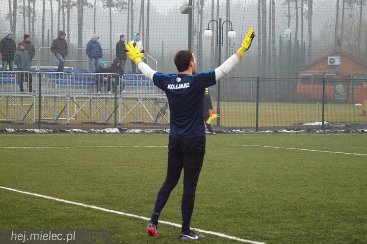 Sparingowa porażka FKS Stali Mielec. Pierwszoligowiec zagrał agresywnie