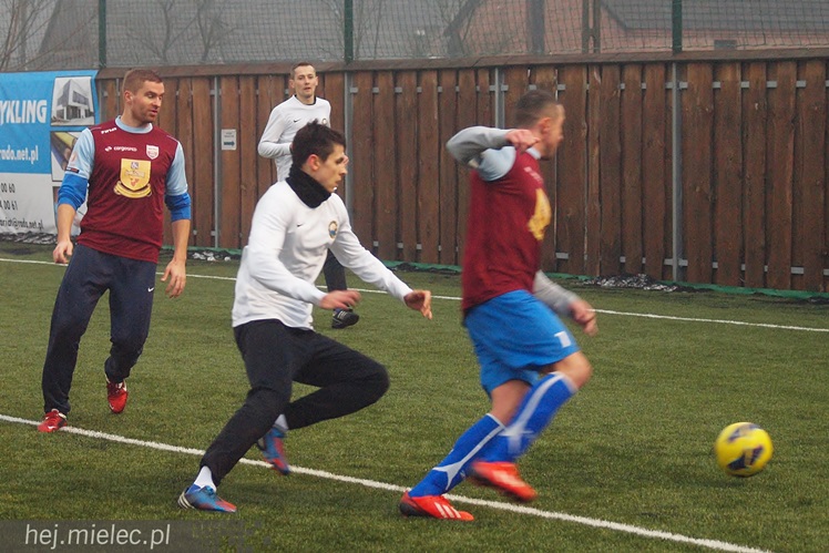 Sparingowa porażka FKS Stali Mielec. Pierwszoligowiec zagrał agresywnie