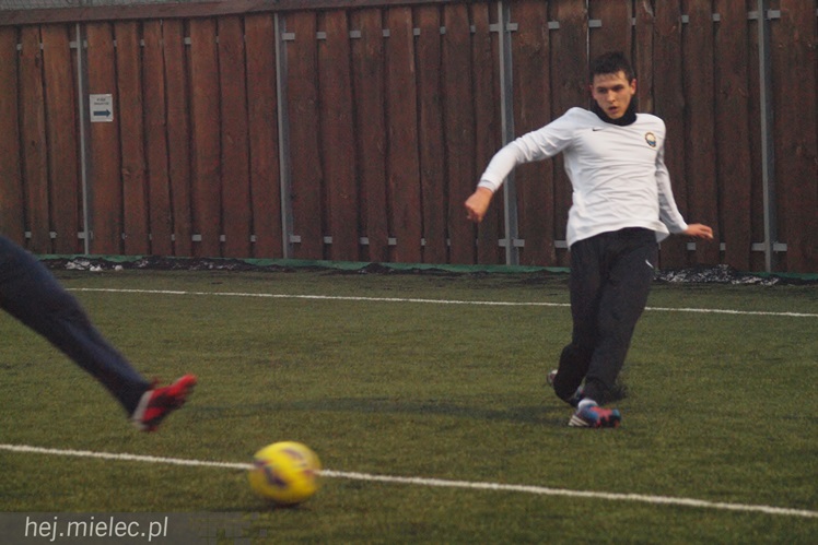 Sparingowa porażka FKS Stali Mielec. Pierwszoligowiec zagrał agresywnie