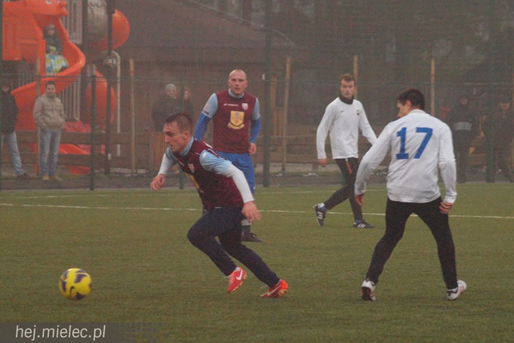 Sparingowa porażka FKS Stali Mielec. Pierwszoligowiec zagrał agresywnie