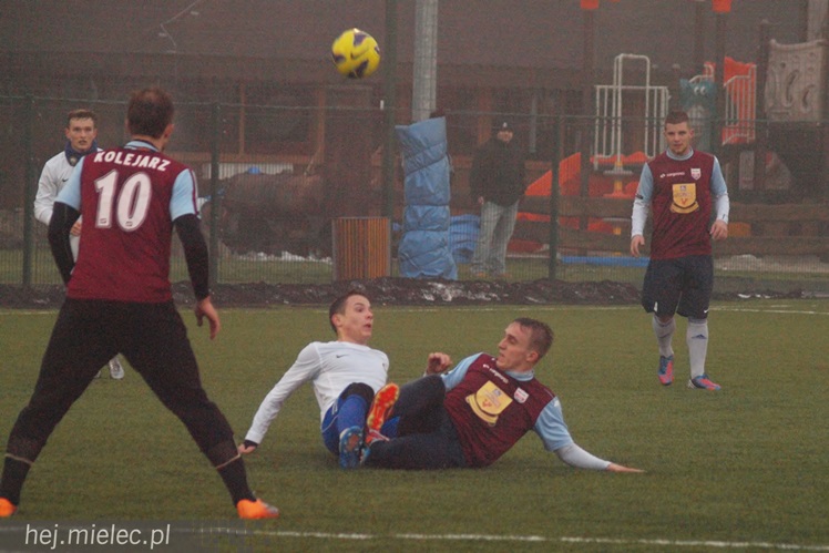 Sparingowa porażka FKS Stali Mielec. Pierwszoligowiec zagrał agresywnie