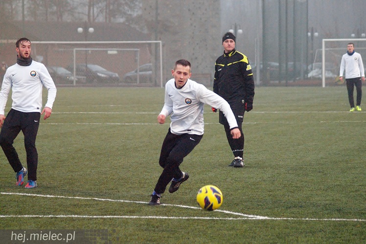 Sparingowa porażka FKS Stali Mielec. Pierwszoligowiec zagrał agresywnie