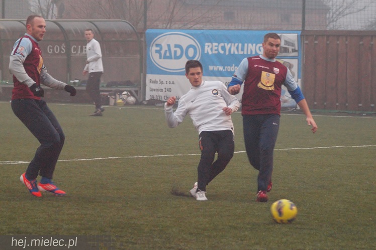 Sparingowa porażka FKS Stali Mielec. Pierwszoligowiec zagrał agresywnie