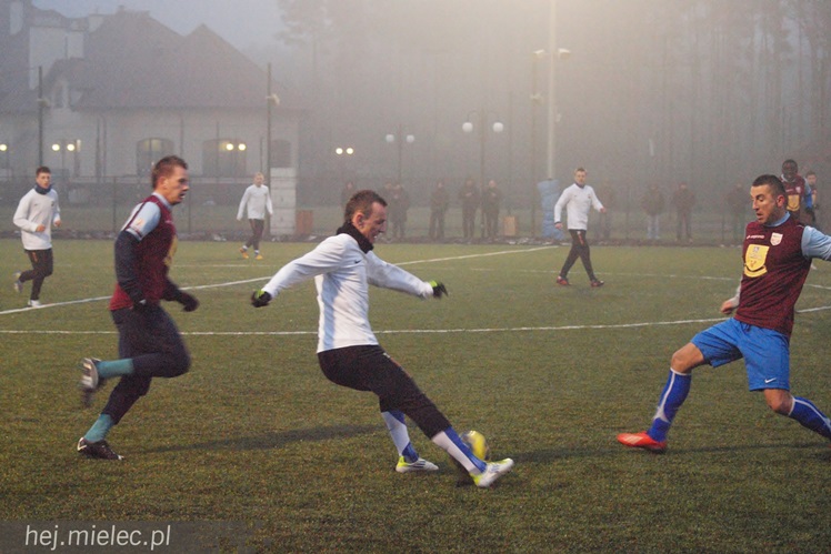 Sparingowa porażka FKS Stali Mielec. Pierwszoligowiec zagrał agresywnie