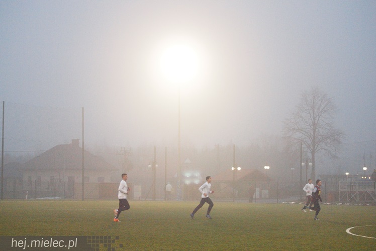 Sparingowa porażka FKS Stali Mielec. Pierwszoligowiec zagrał agresywnie