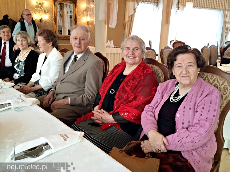 Jak seniorzy celebrują święto zakochanych? Pełną parą!