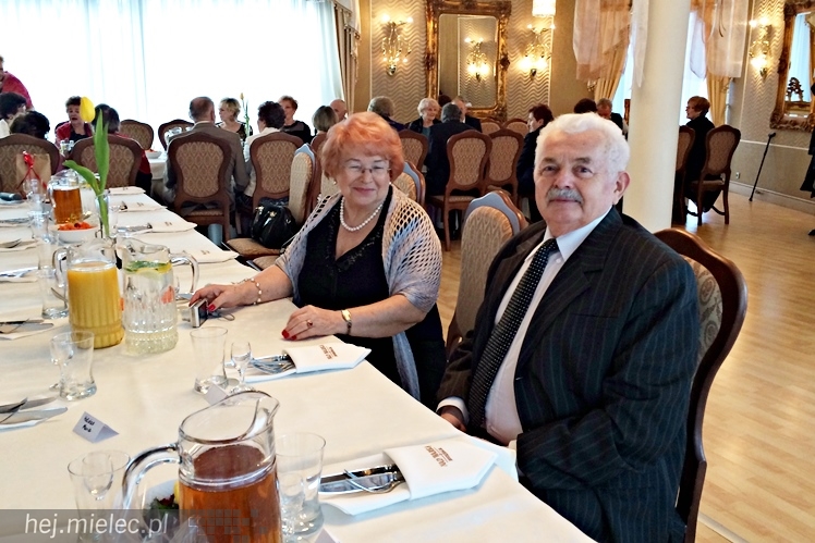 Jak seniorzy celebrują święto zakochanych? Pełną parą!