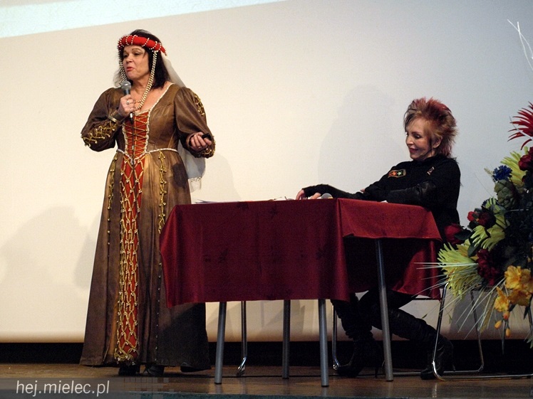 Rady nie od parady z Krystyną Mazurówną. Odwiedziła mielecki UTW