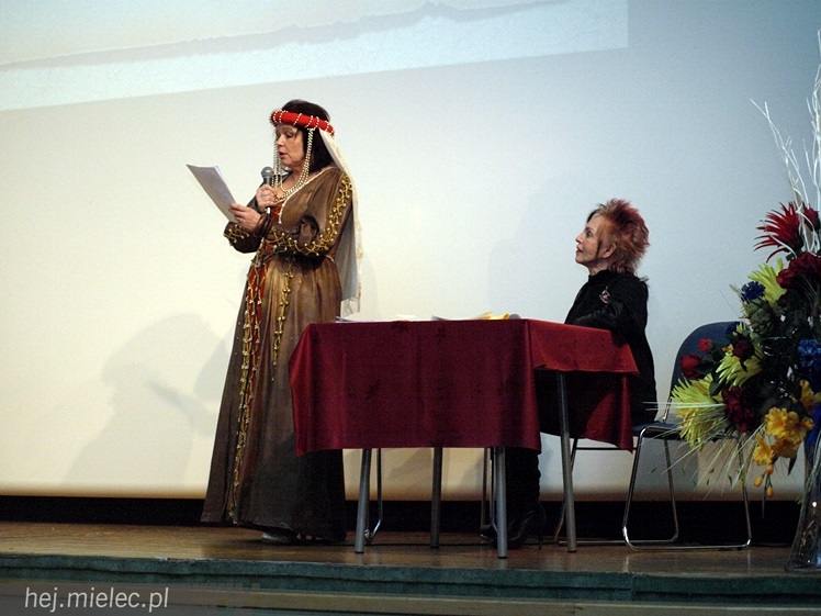 Rady nie od parady z Krystyną Mazurówną. Odwiedziła mielecki UTW