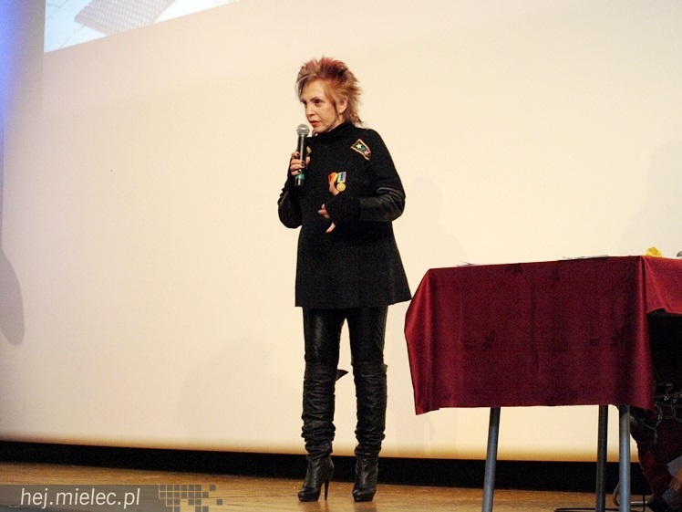 Rady nie od parady z Krystyną Mazurówną. Odwiedziła mielecki UTW