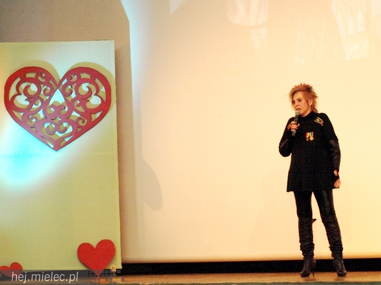 Rady nie od parady z Krystyną Mazurówną. Odwiedziła mielecki UTW