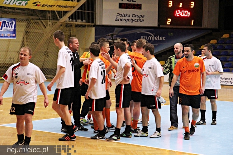 Piłkarski Turniej Halowy - Derby Mielca 2014 - cz. III