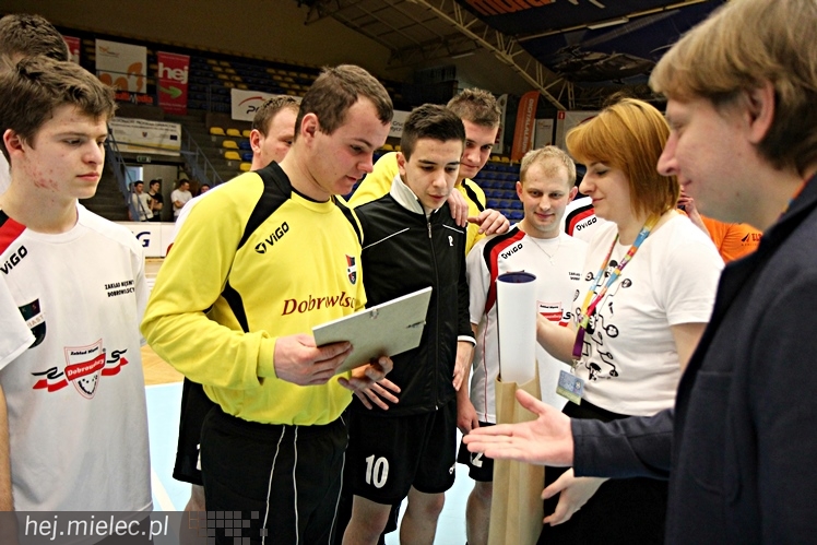 Piłkarski Turniej Halowy - Derby Mielca 2014 - cz. III