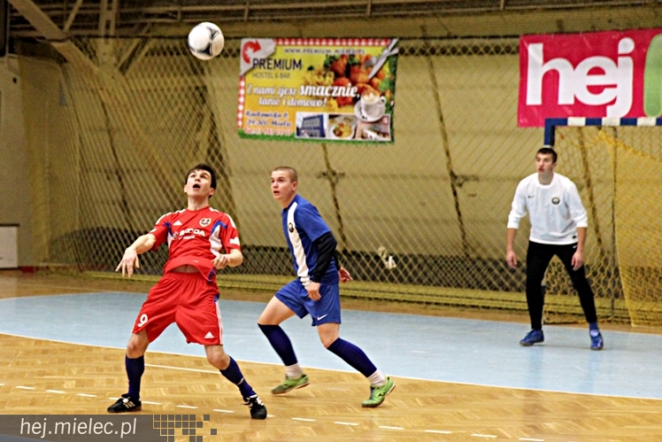 Piłkarski Turniej Halowy - Derby Mielca 2014 - cz. III