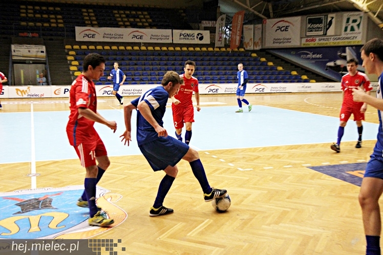Piłkarski Turniej Halowy - Derby Mielca 2014 - cz. III