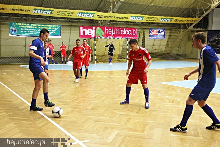Piłkarski Turniej Halowy - Derby Mielca 2014 - cz. III