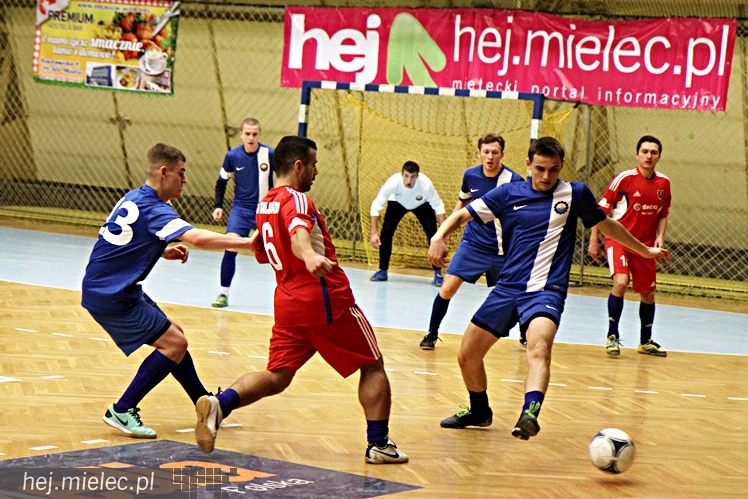 Piłkarski Turniej Halowy - Derby Mielca 2014 - cz. III