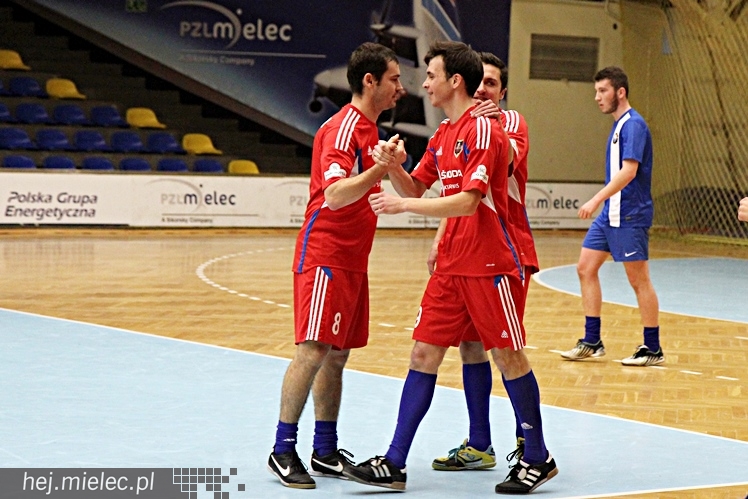 Piłkarski Turniej Halowy - Derby Mielca 2014 - cz. III
