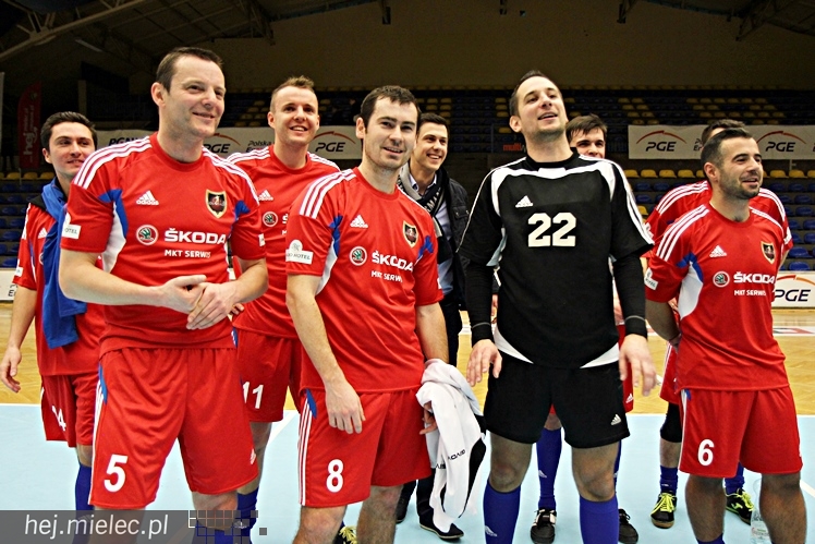 Piłkarski Turniej Halowy - Derby Mielca 2014 - cz. III
