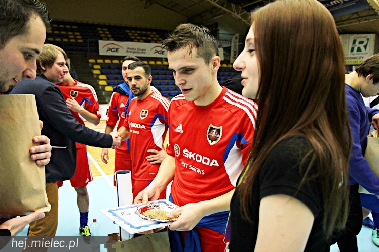Piłkarski Turniej Halowy - Derby Mielca 2014 - cz. III