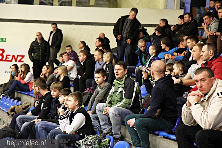 Piłkarski Turniej Halowy - Derby Mielca 2014 - cz. II