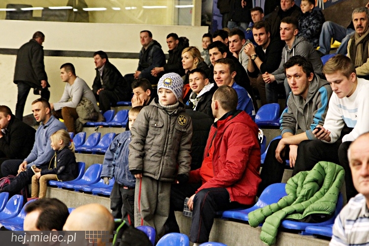 Piłkarski Turniej Halowy - Derby Mielca 2014 - cz. II