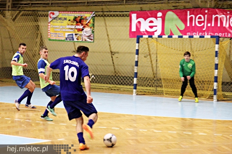 Piłkarski Turniej Halowy - Derby Mielca 2014 - cz. I