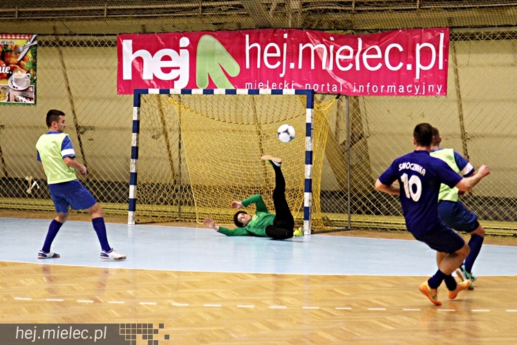 Piłkarski Turniej Halowy - Derby Mielca 2014 - cz. I