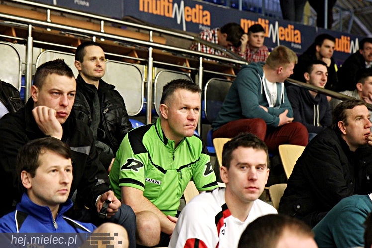 Piłkarski Turniej Halowy - Derby Mielca 2014 - cz. I