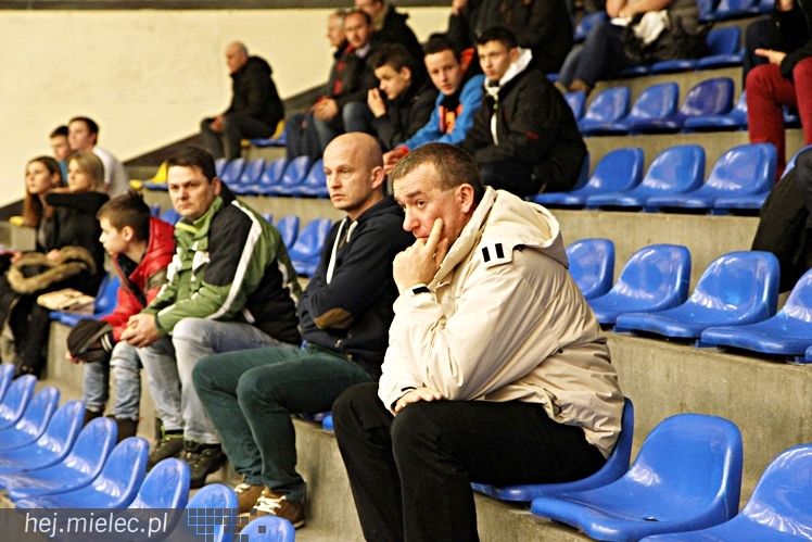 Piłkarski Turniej Halowy - Derby Mielca 2014 - cz. I