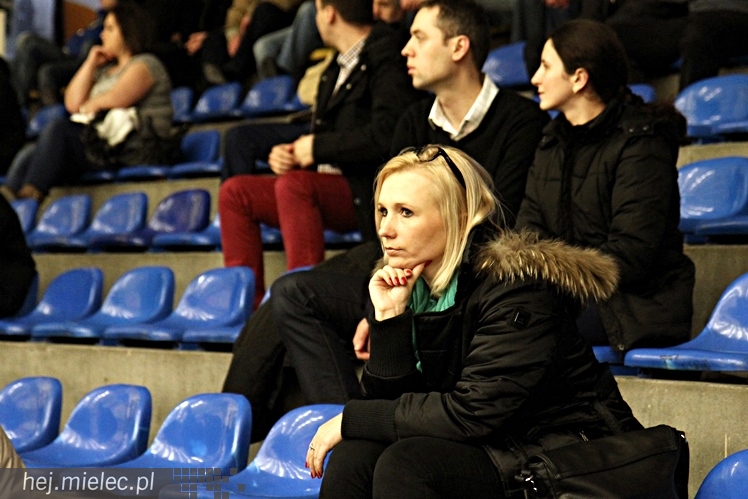 Piłkarski Turniej Halowy - Derby Mielca 2014 - cz. I